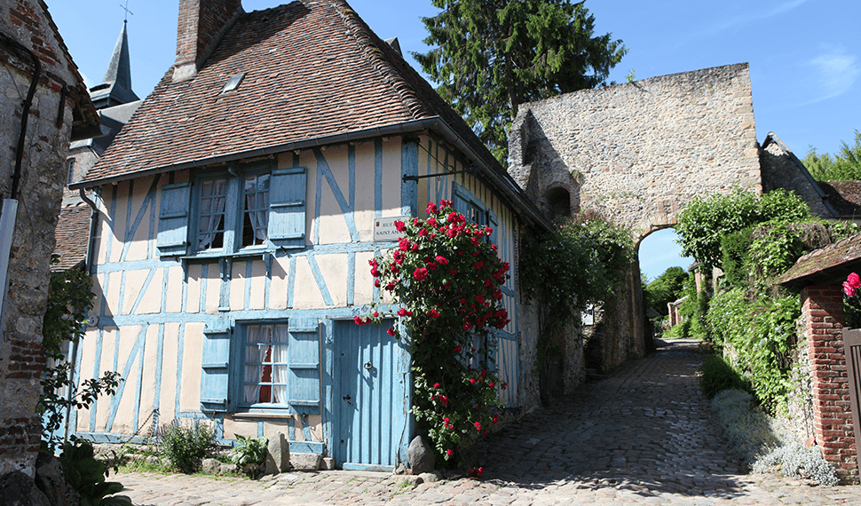 Village de Gerberoy, zoom sur la maison bleue
