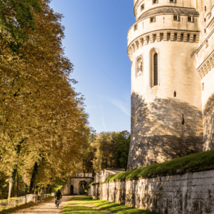 Château de pierrefonds à vélo