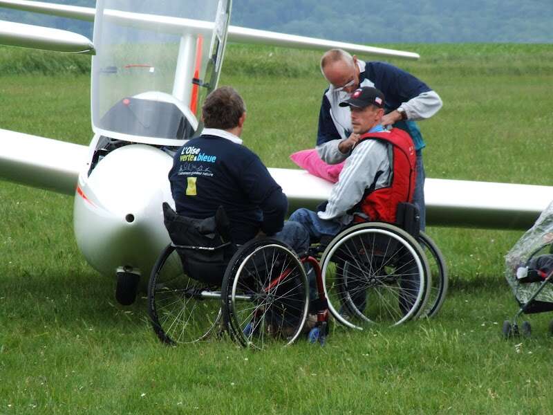 avion handicap oise chaise roulante mobilité réduite